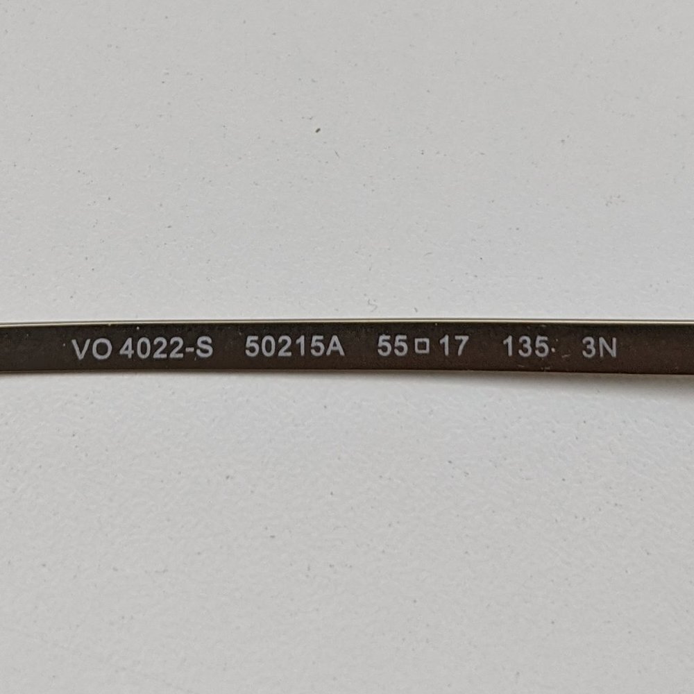 🕶️Vogue VO4022-S 50215A Sunglasses 55/17 135 /KAI138🕶️ - Picture 3 of 7
